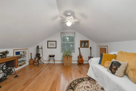 222 Dockham Shore Road Gilford NH 03249