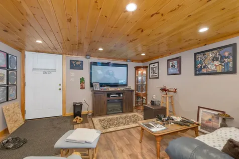 222 Dockham Shore Road Gilford NH 03249