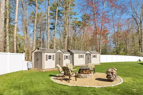 222 Dockham Shore Road Gilford NH 03249