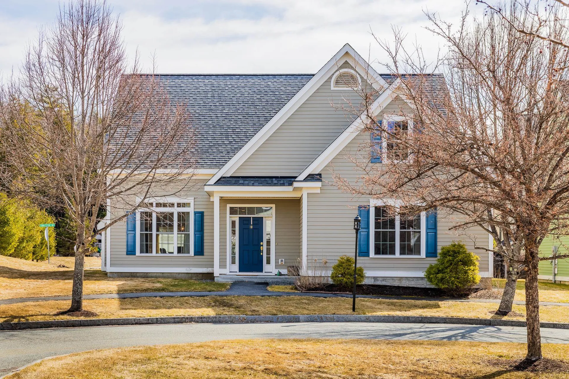 10 Stonehurst Common Hanover NH 03755