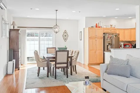 10 Stonehurst Common Hanover NH 03755