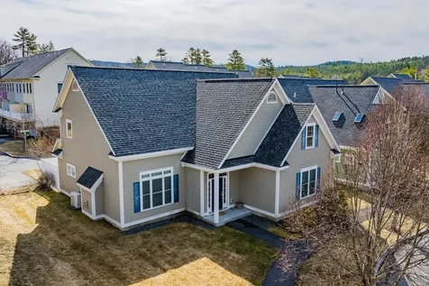 10 Stonehurst Common Hanover NH 03755