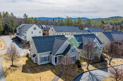 10 Stonehurst Common Hanover NH 03755