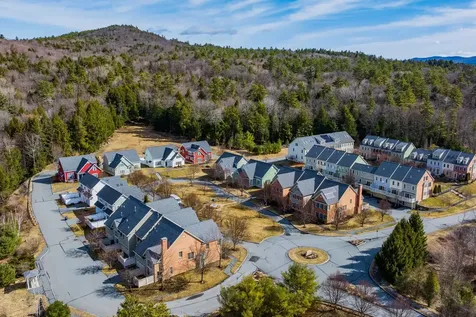 10 Stonehurst Common Hanover NH 03755