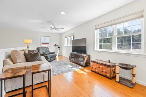 10 Stonehurst Common Hanover NH 03755