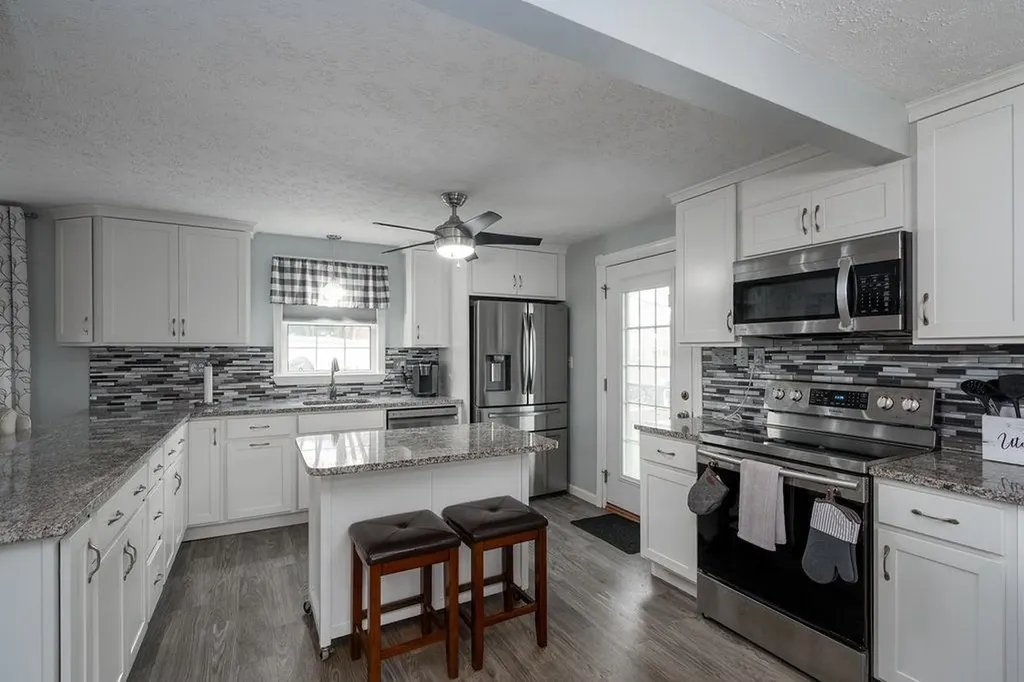 342 Delaware Avenue Manchester NH 03104