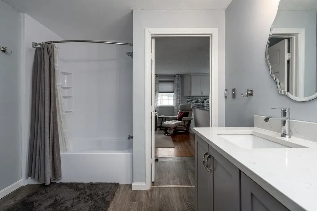 342 Delaware Avenue Manchester NH 03104