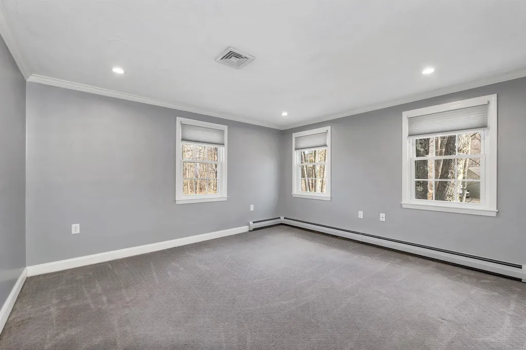 89 Countryside Drive Gilford NH 03249