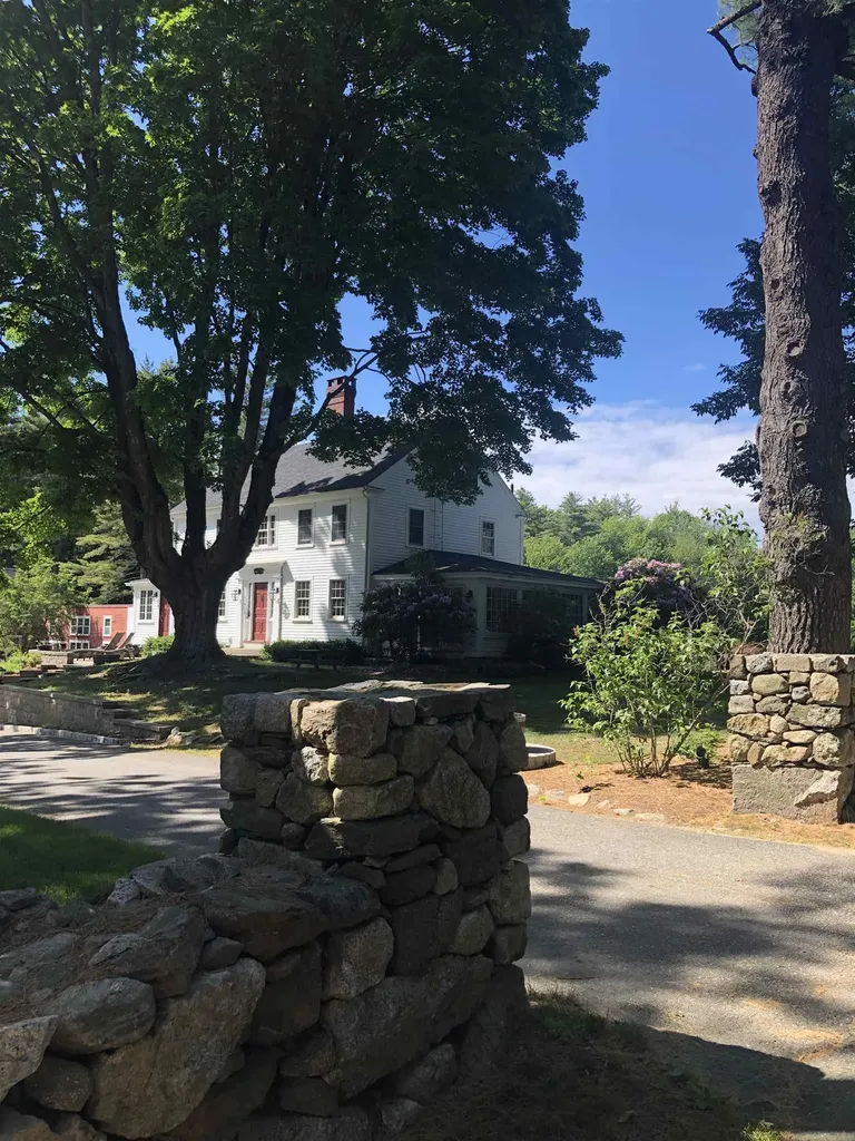 70 Woodland Road North Hampton NH 03862
