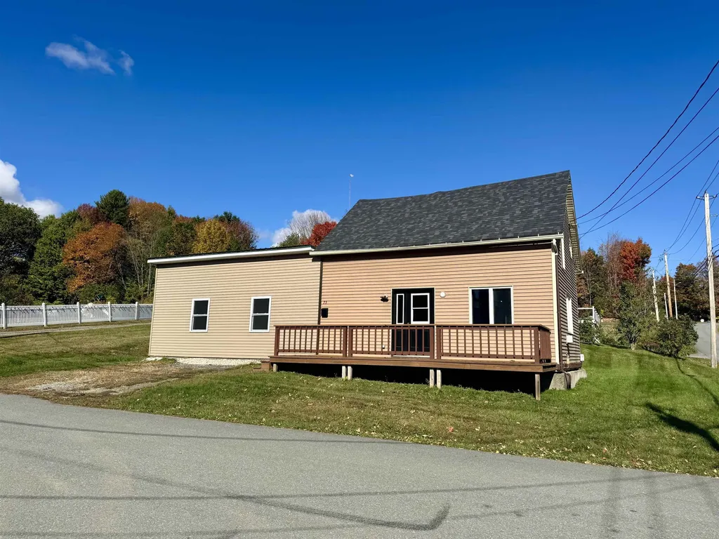 73 Pond Street Newport City VT 05855