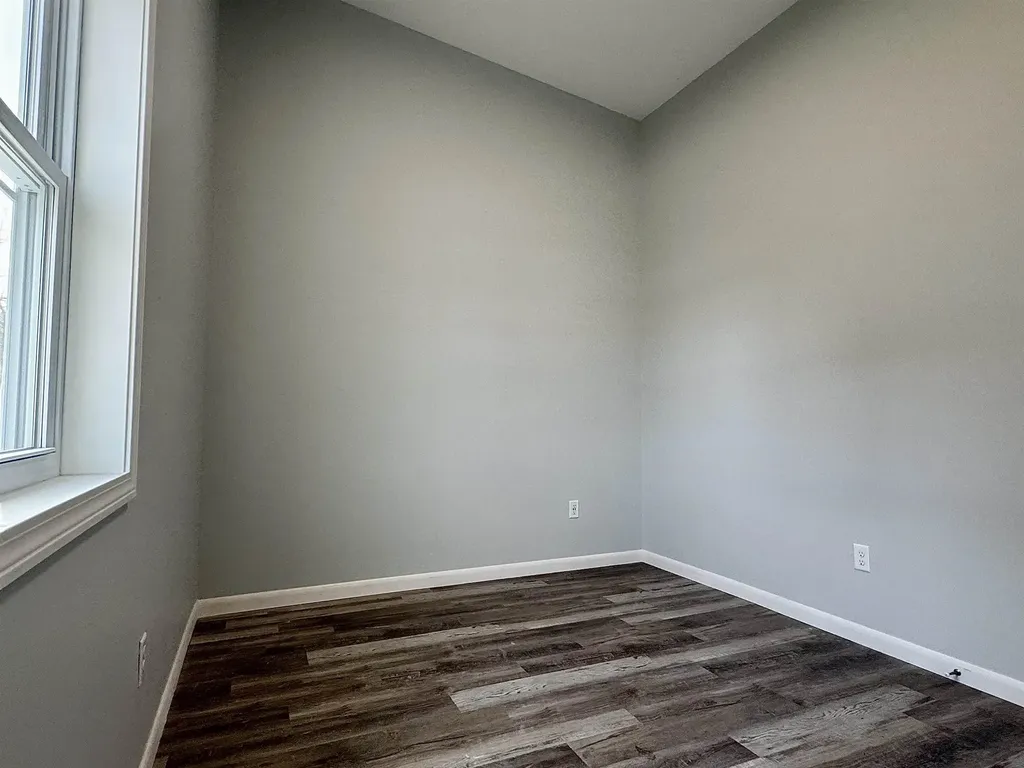 73 Pond Street Newport City VT 05855