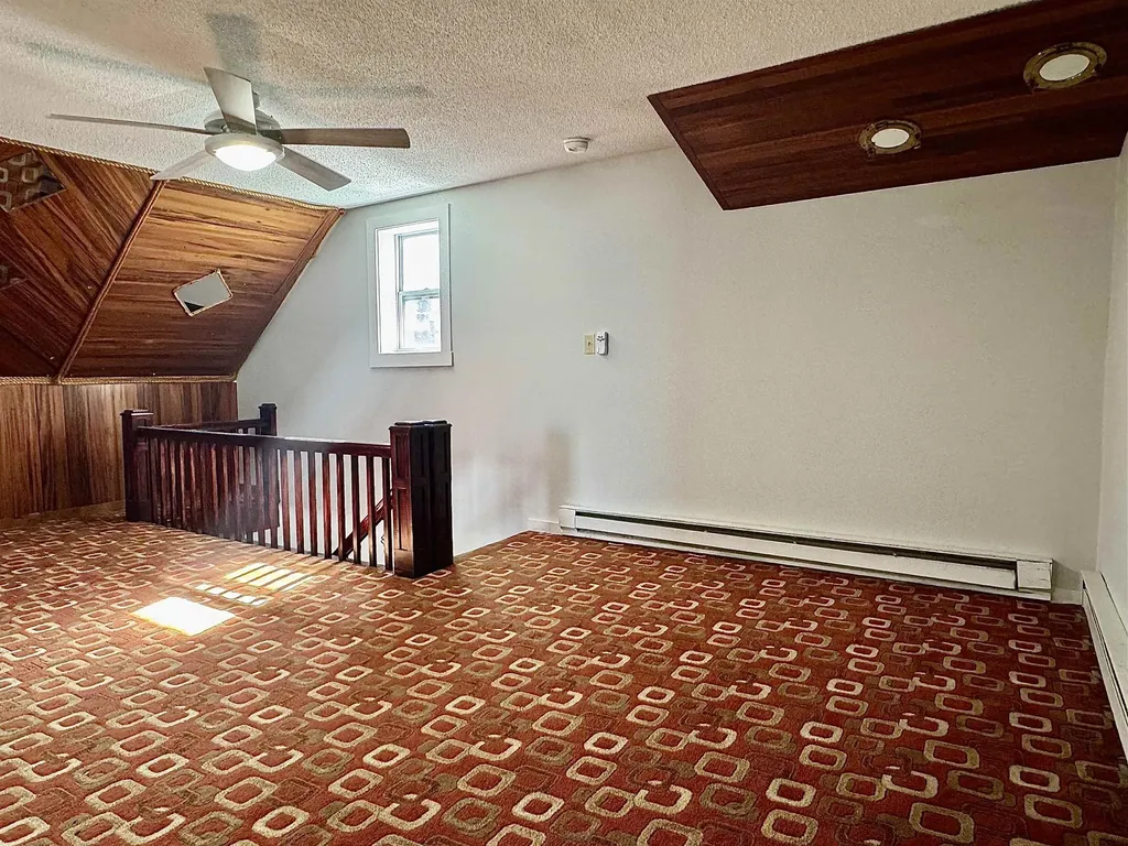 73 Pond Street Newport City VT 05855