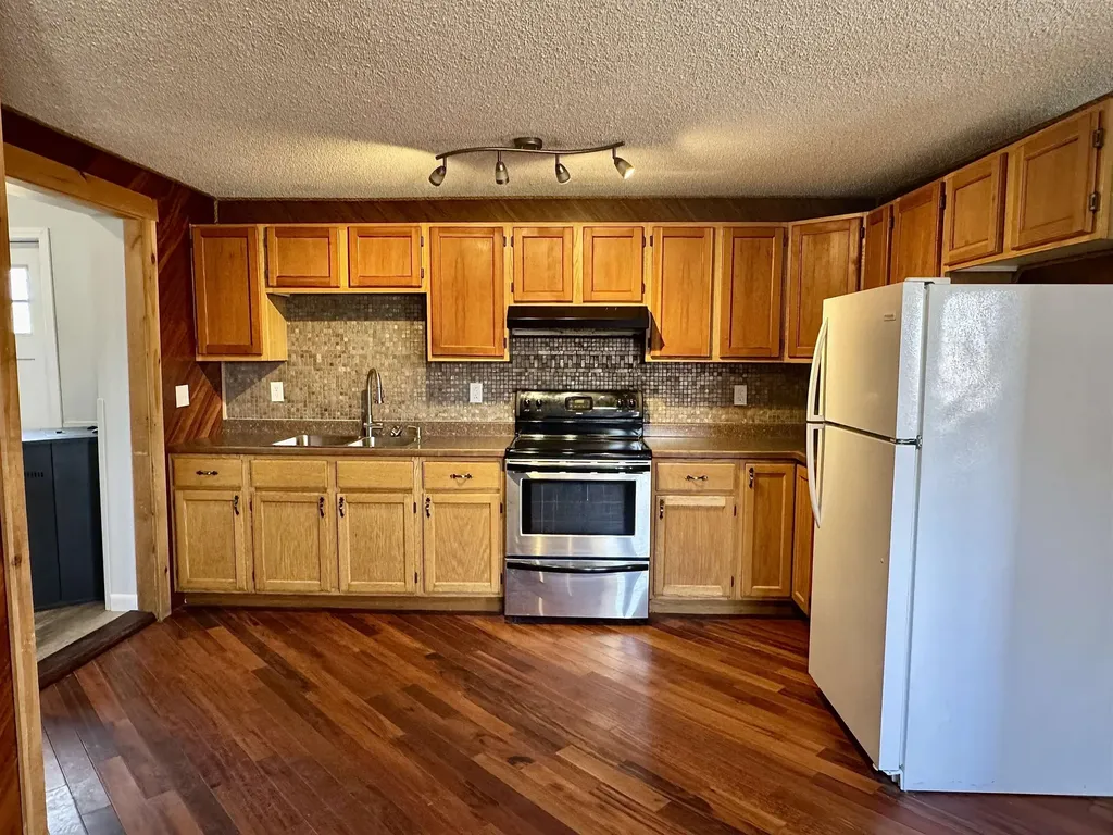 73 Pond Street Newport City VT 05855