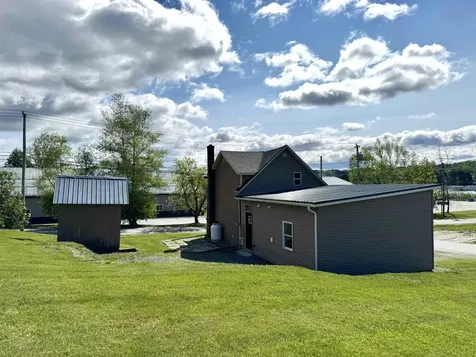 73 Pond Street Newport City VT 05855