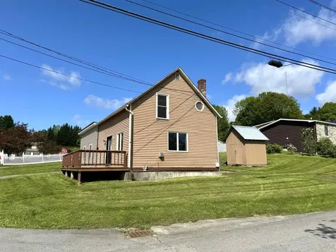 73 Pond Street Newport City VT 05855