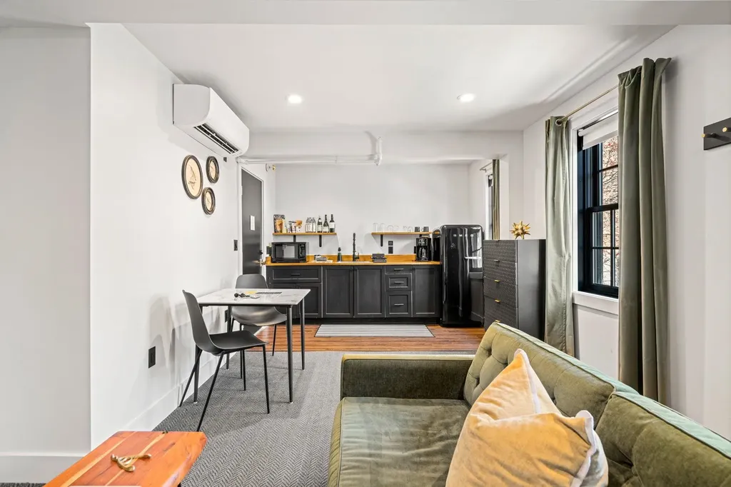 409 The Hill Portsmouth NH 03801