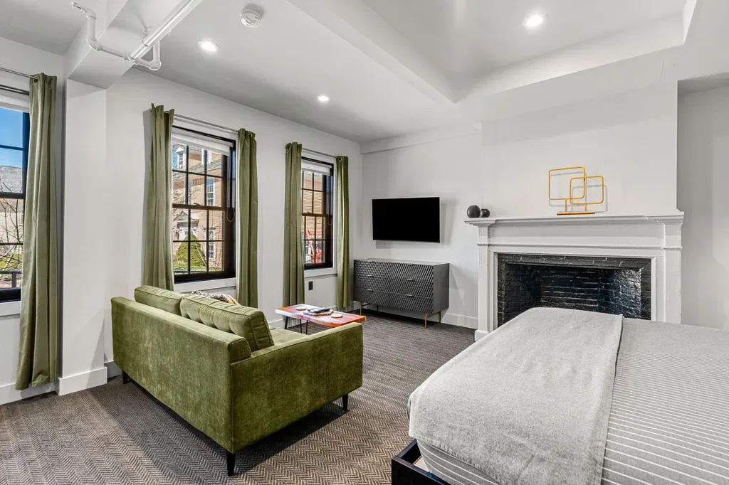 409 The Hill Portsmouth NH 03801