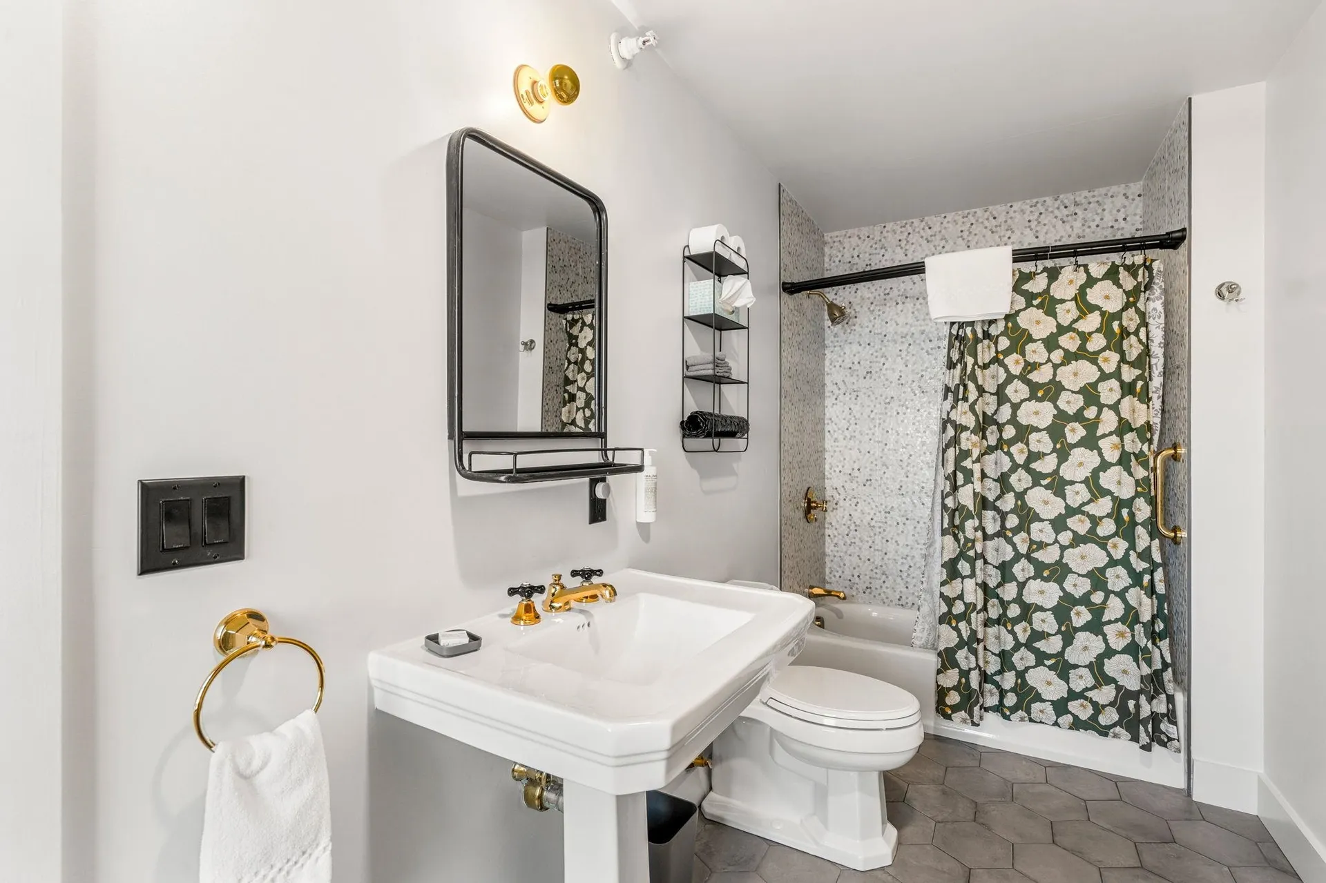 409 The Hill Portsmouth NH 03801