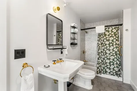 409 The Hill Portsmouth NH 03801