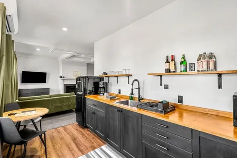 409 The Hill Portsmouth NH 03801