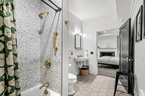 409 The Hill Portsmouth NH 03801