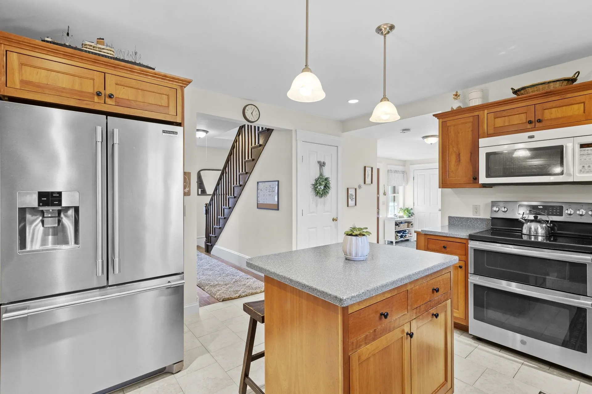 121 South Road East Kingston NH 03827