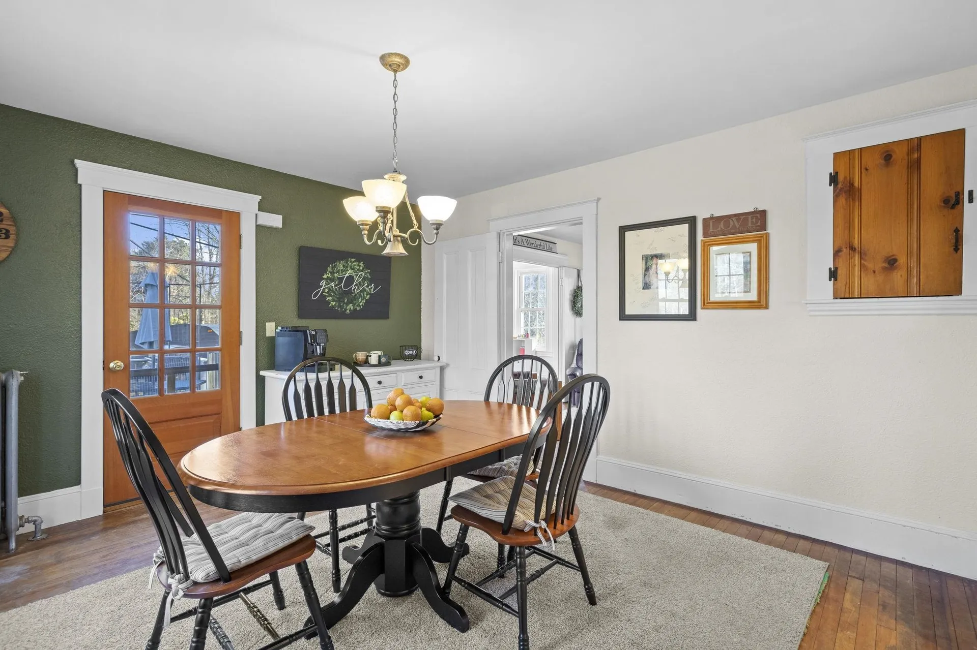 121 South Road East Kingston NH 03827