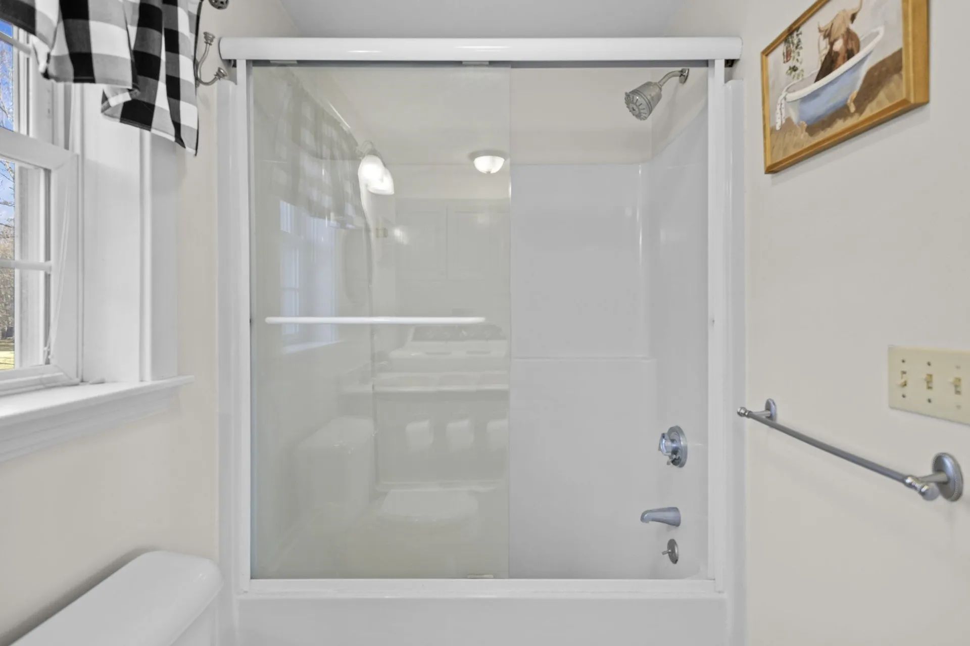 121 South Road East Kingston NH 03827