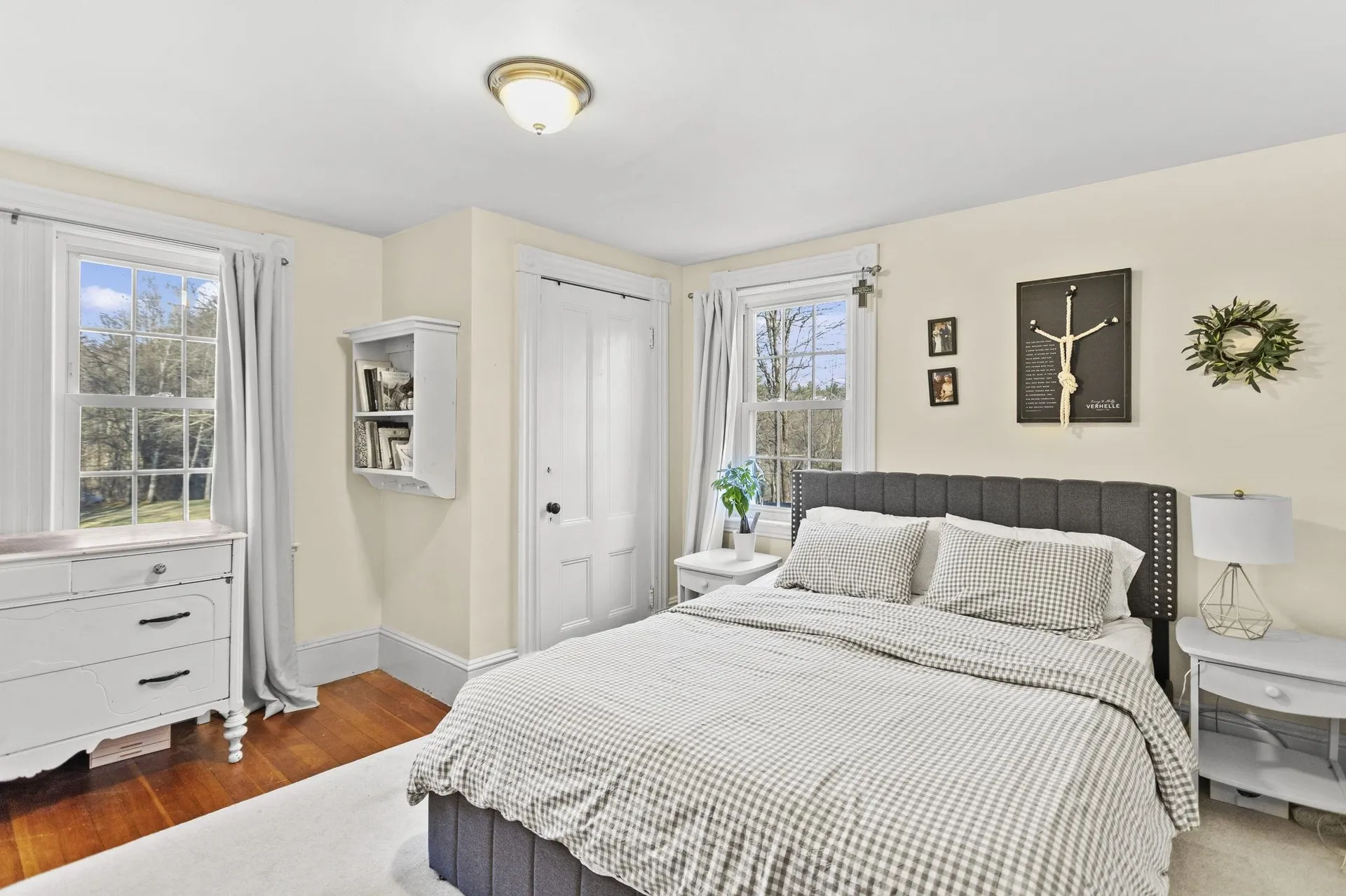 121 South Road East Kingston NH 03827