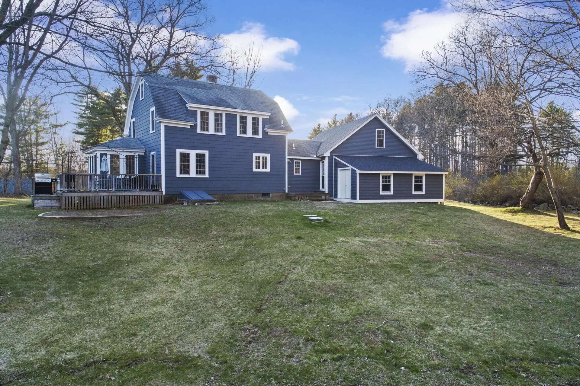 121 South Road East Kingston NH 03827