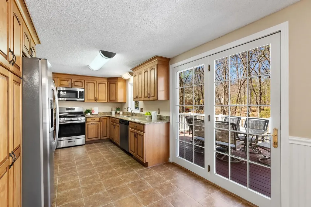 49 Academy Avenue Atkinson NH 03811