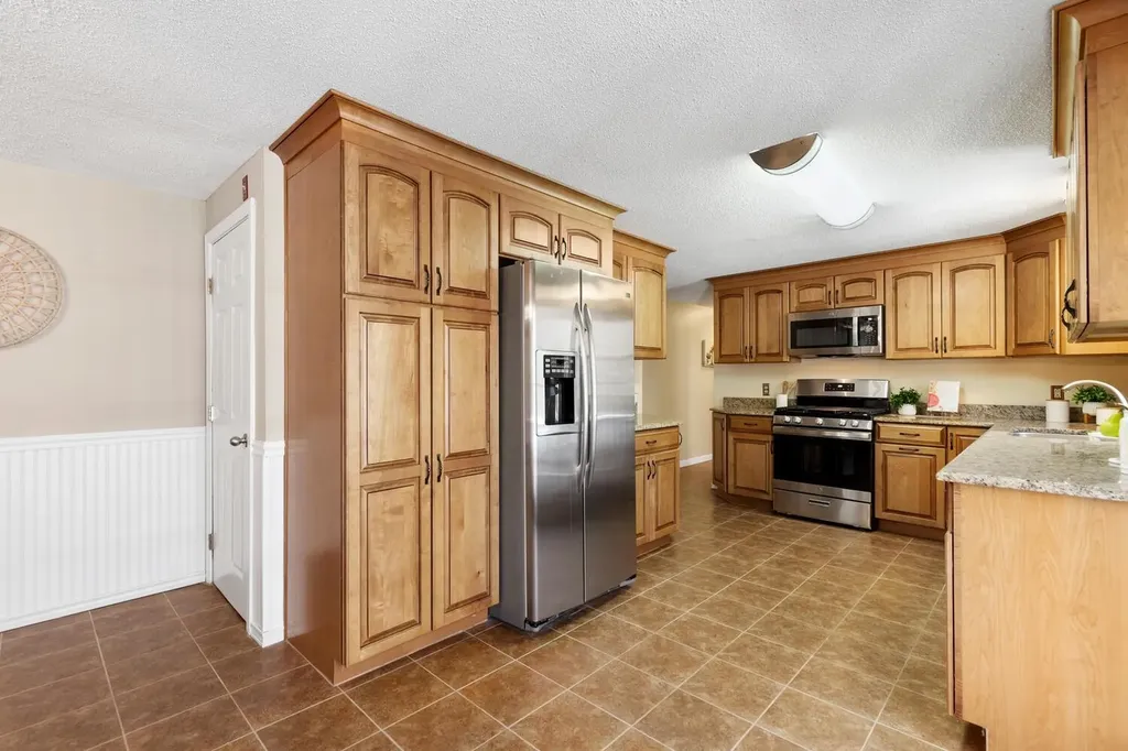 49 Academy Avenue Atkinson NH 03811