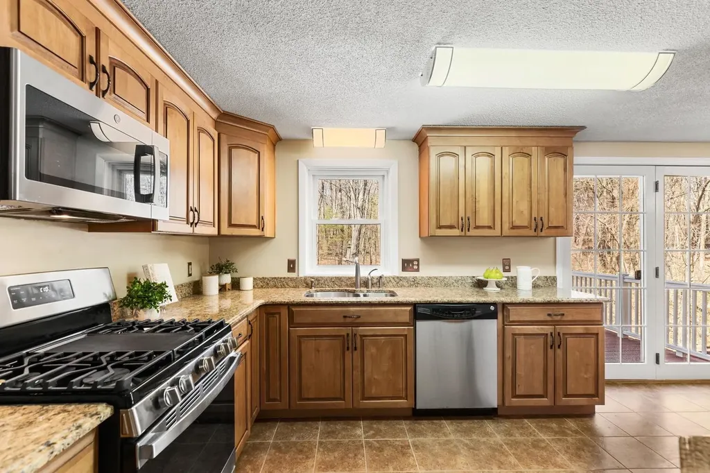 49 Academy Avenue Atkinson NH 03811