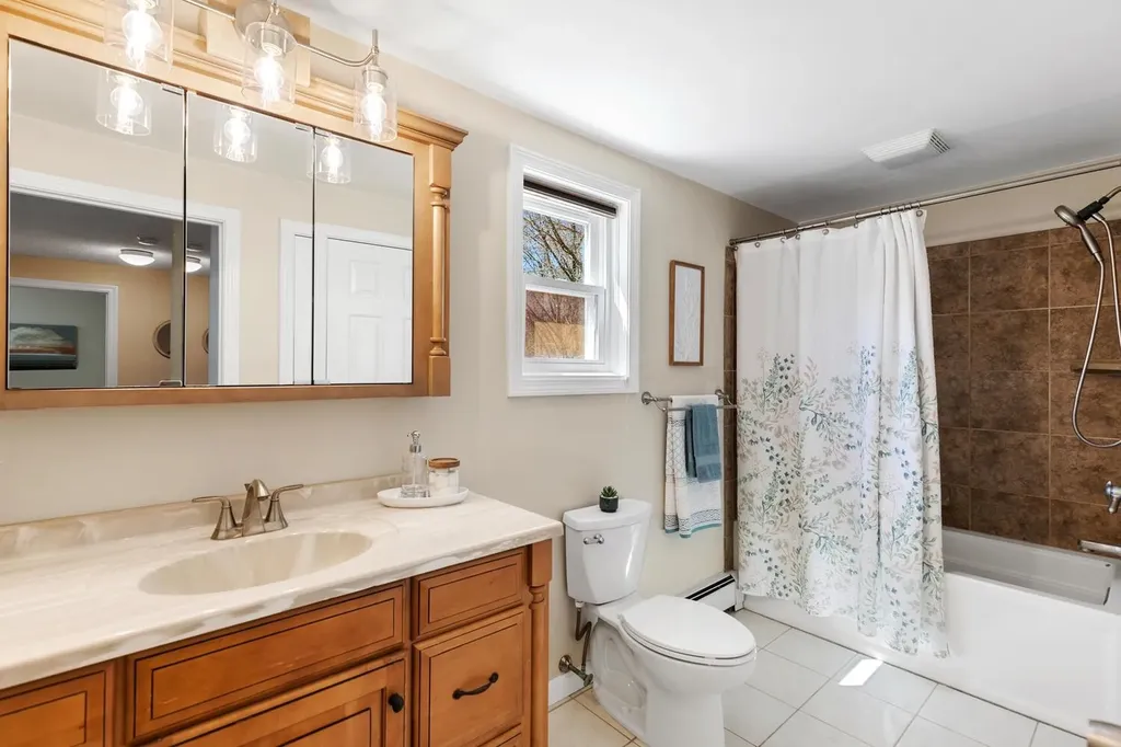 49 Academy Avenue Atkinson NH 03811