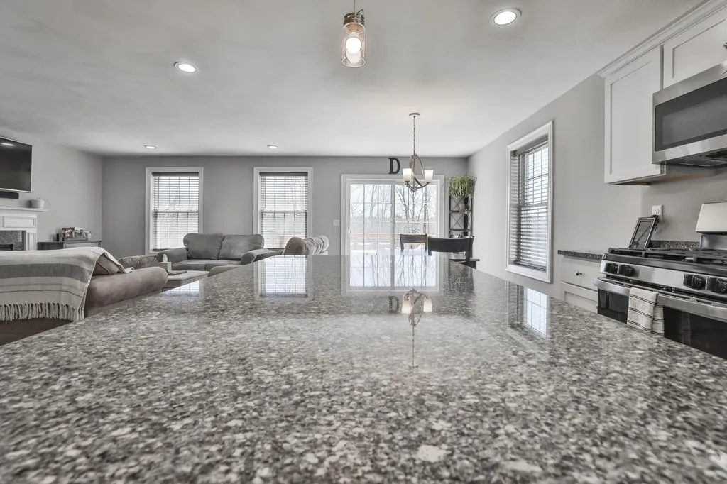 36b Terraceview Drive Hudson NH 03051