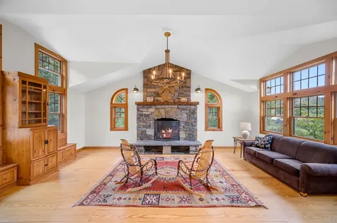 2067 Music Mountain Road Stockbridge VT 05772