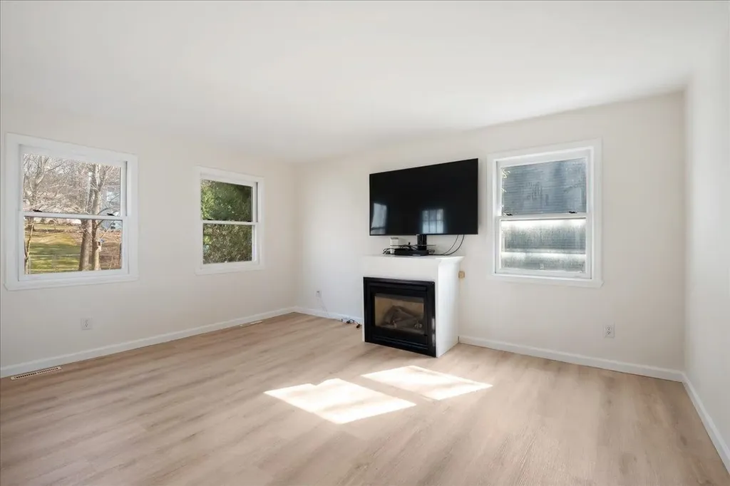 29 Aspen Drive Essex Junction VT 05452