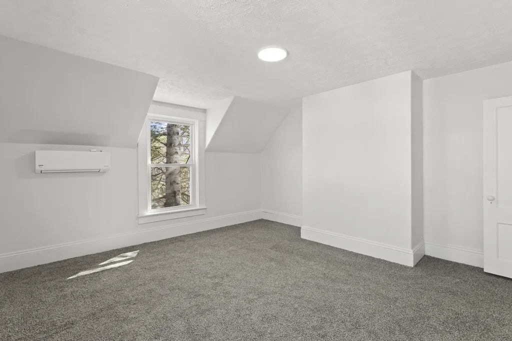 68 Liberty Street Manchester NH 03104