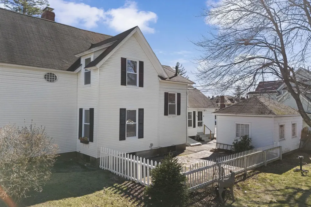 68 Liberty Street Manchester NH 03104