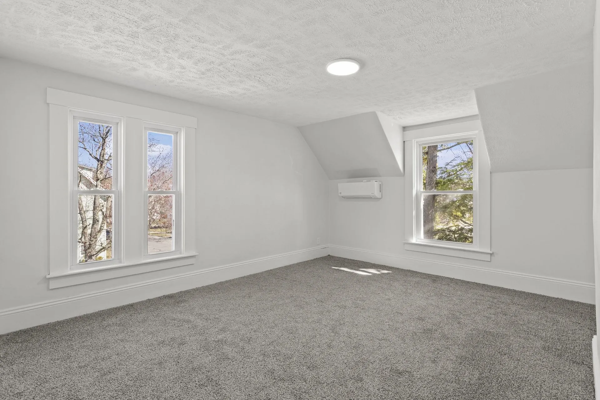 68 Liberty Street Manchester NH 03104