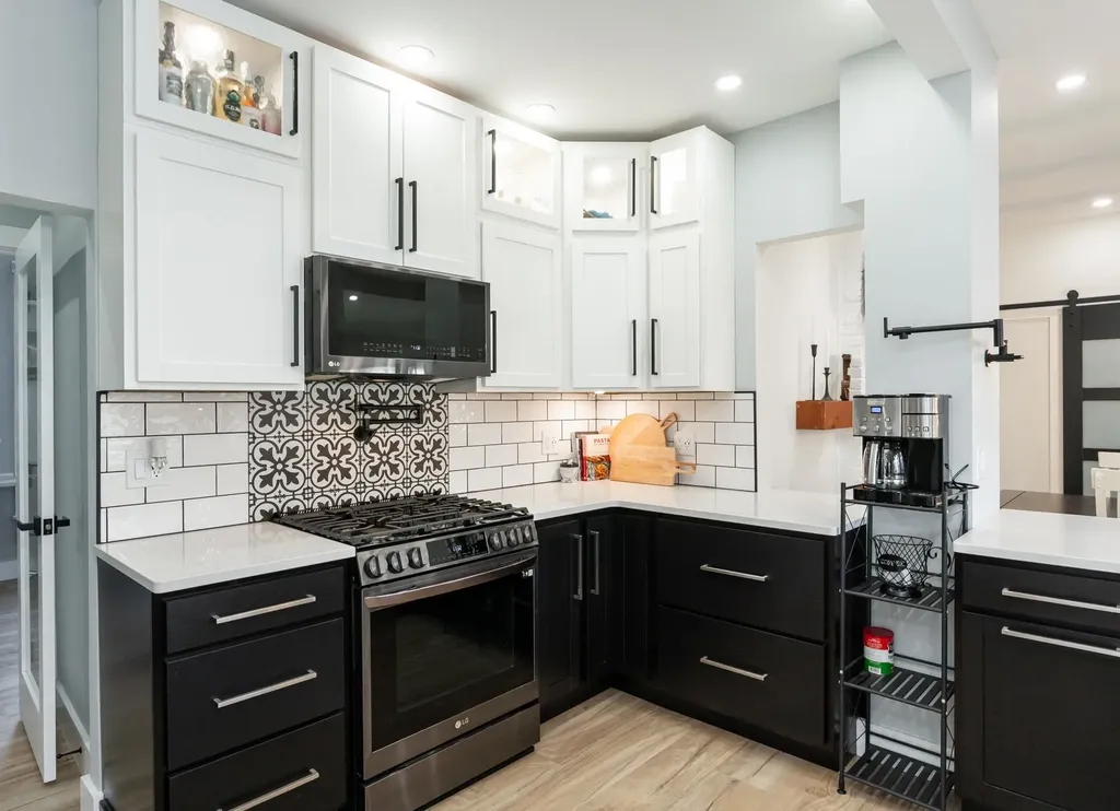 39 South Avenue Derry NH 03038