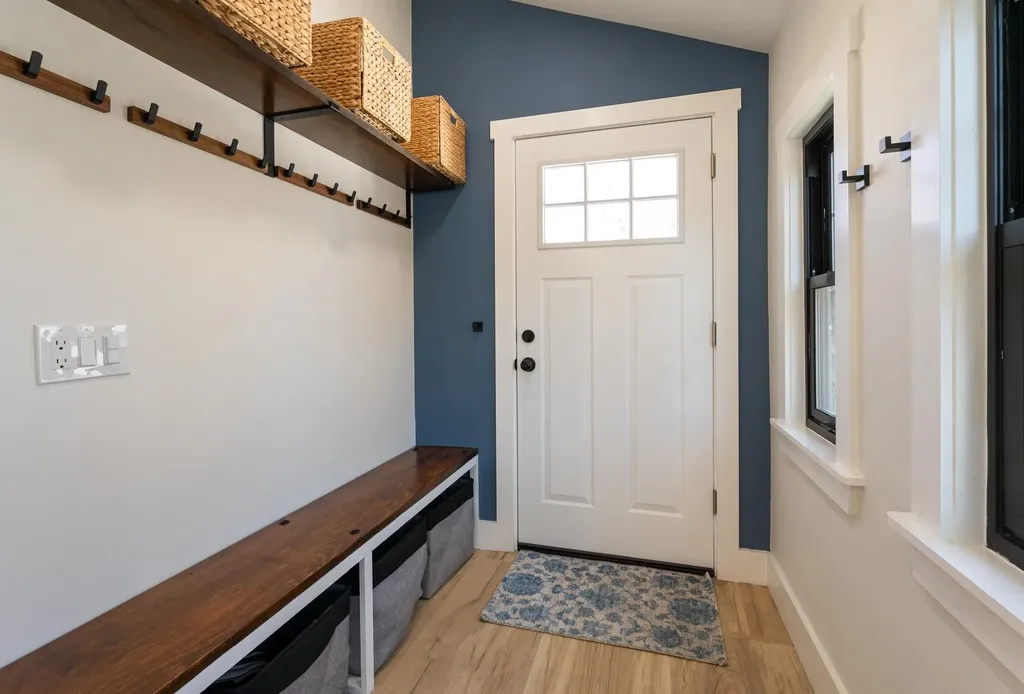 39 South Avenue Derry NH 03038