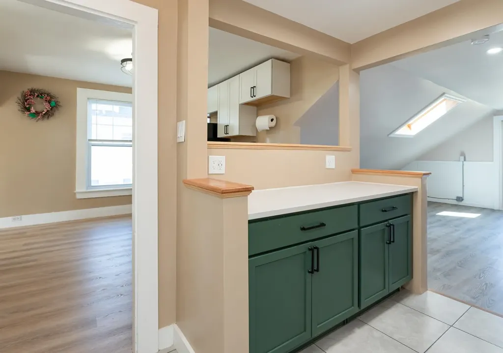 39 South Avenue Derry NH 03038