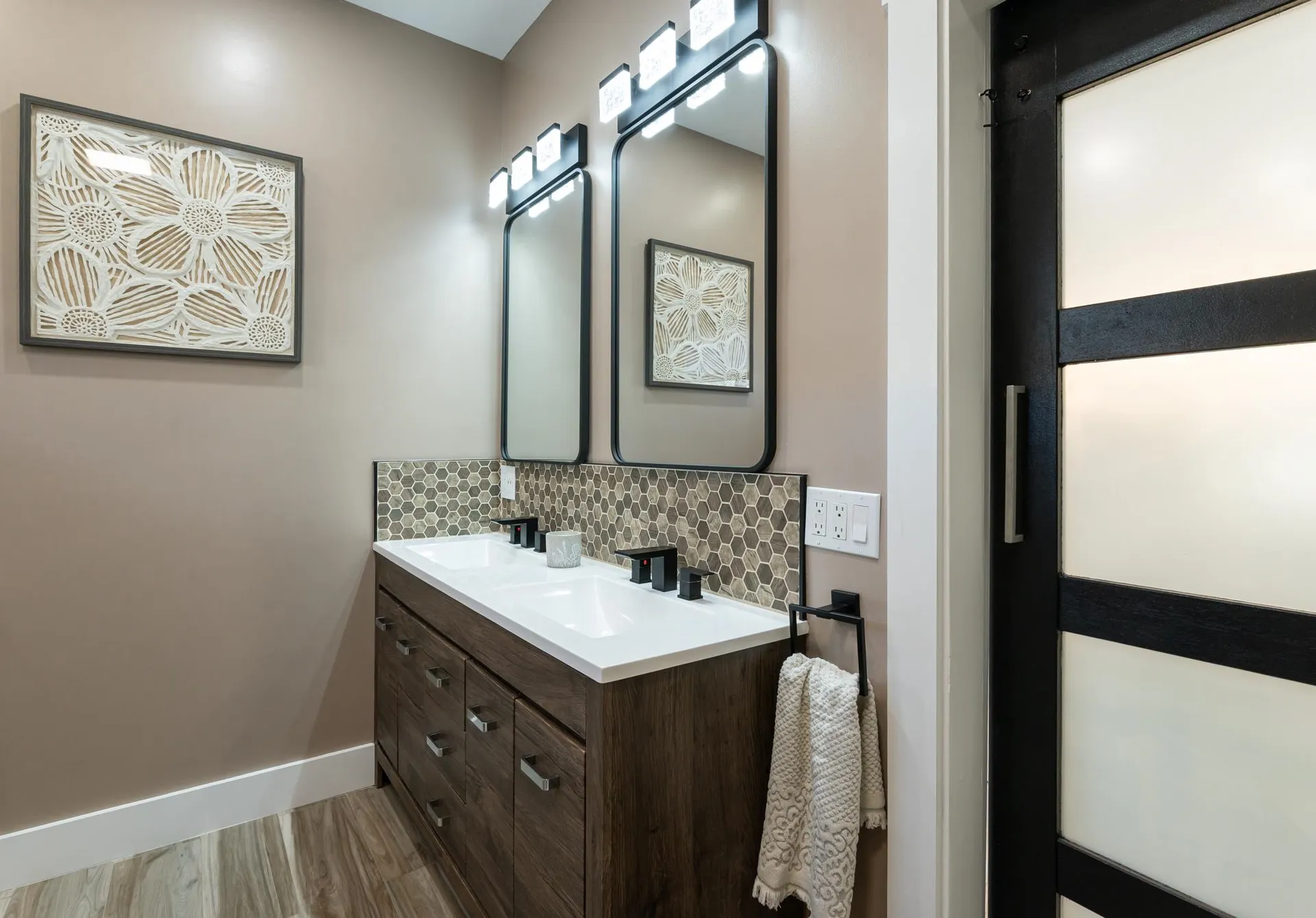 39 South Avenue Derry NH 03038