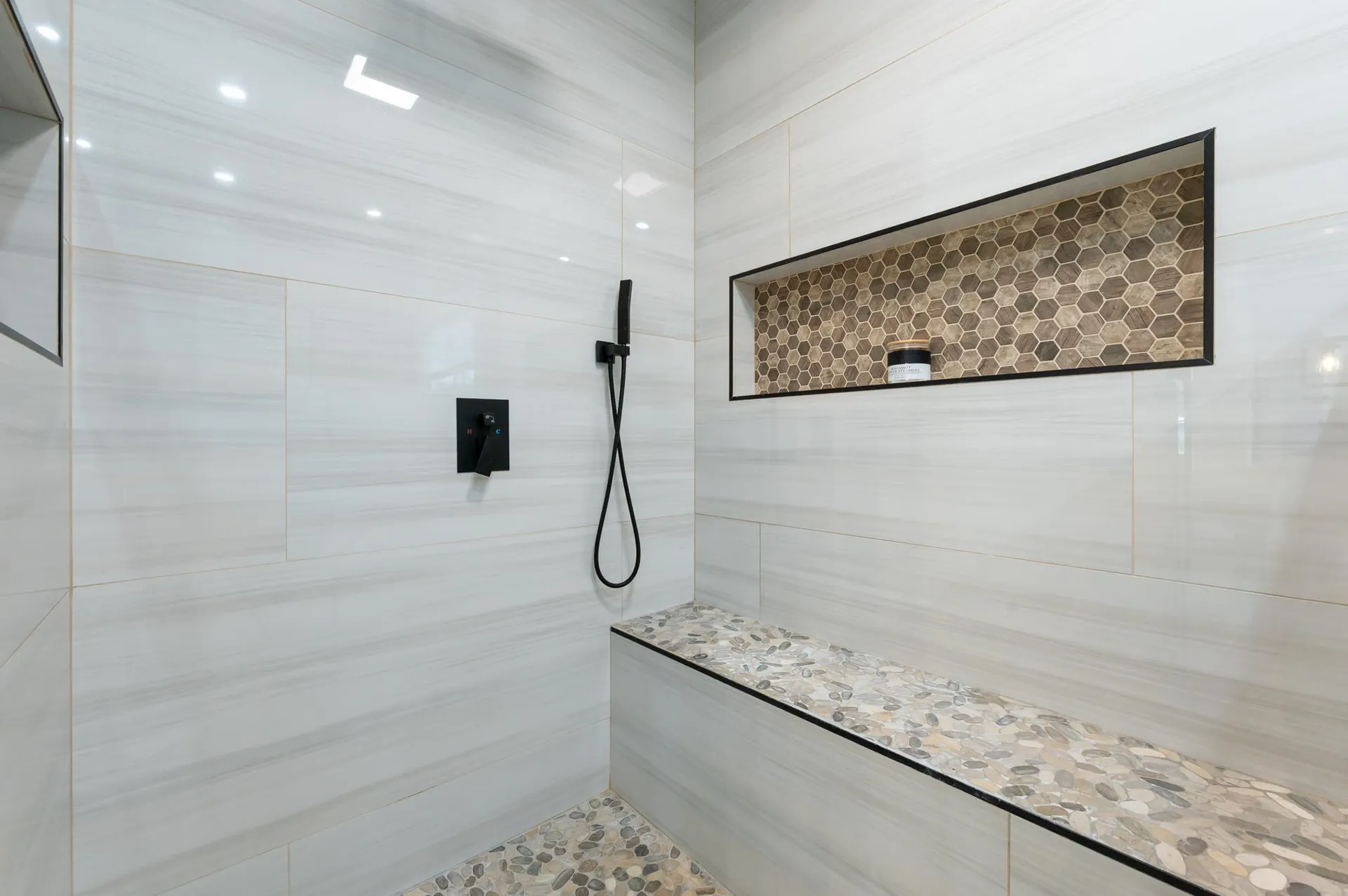 39 South Avenue Derry NH 03038