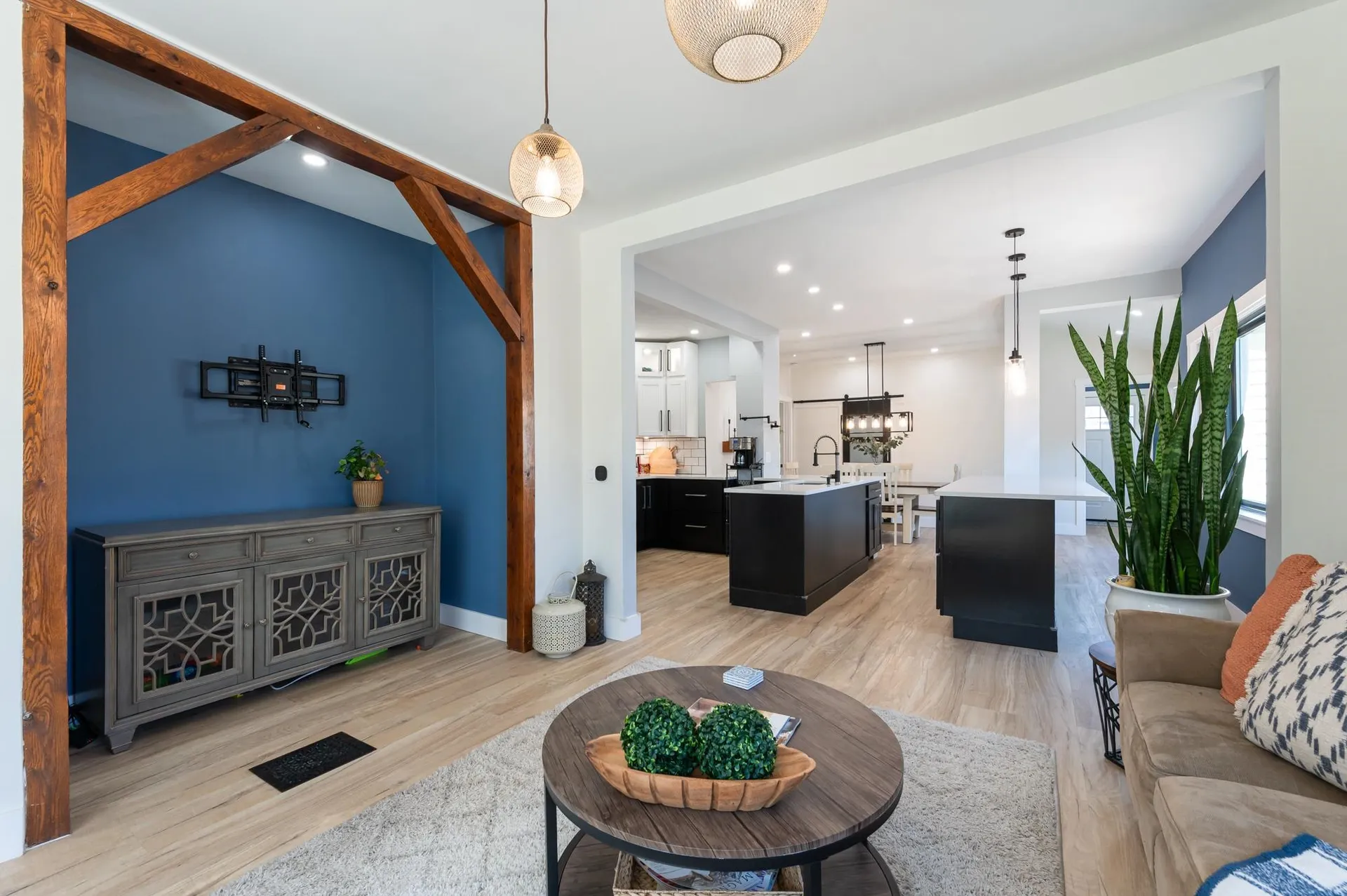 39 South Avenue Derry NH 03038