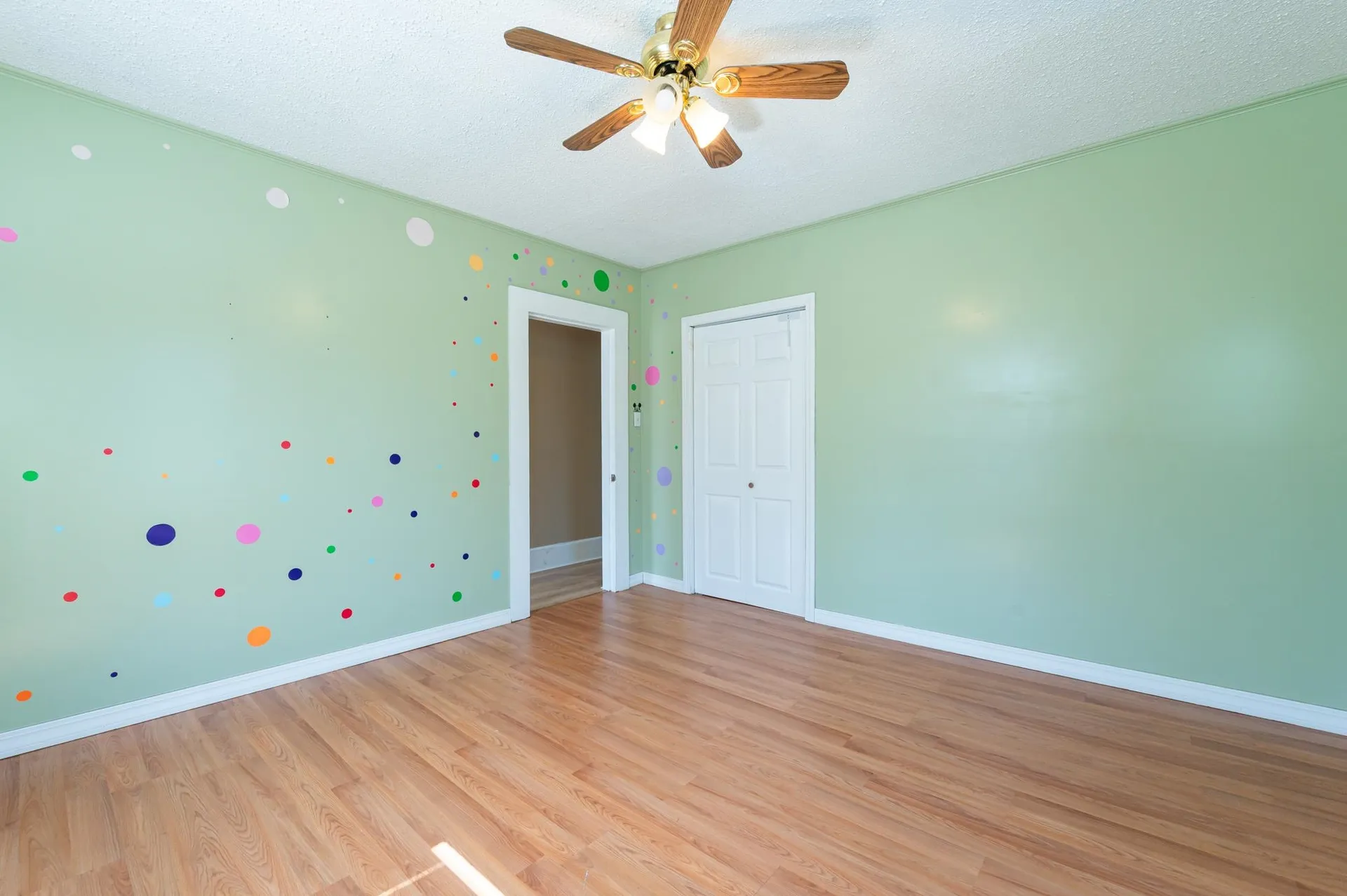 39 South Avenue Derry NH 03038