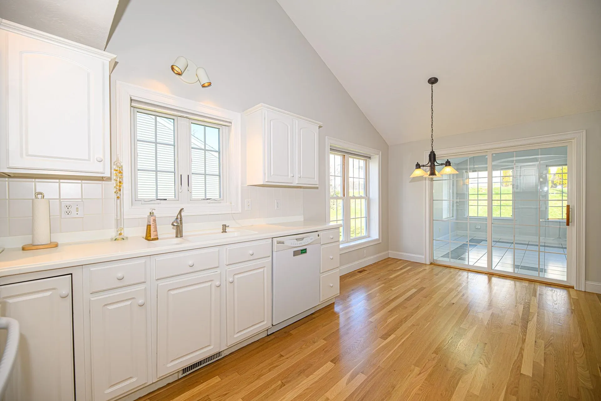 39 Hampton Meadows Hampton NH 03842