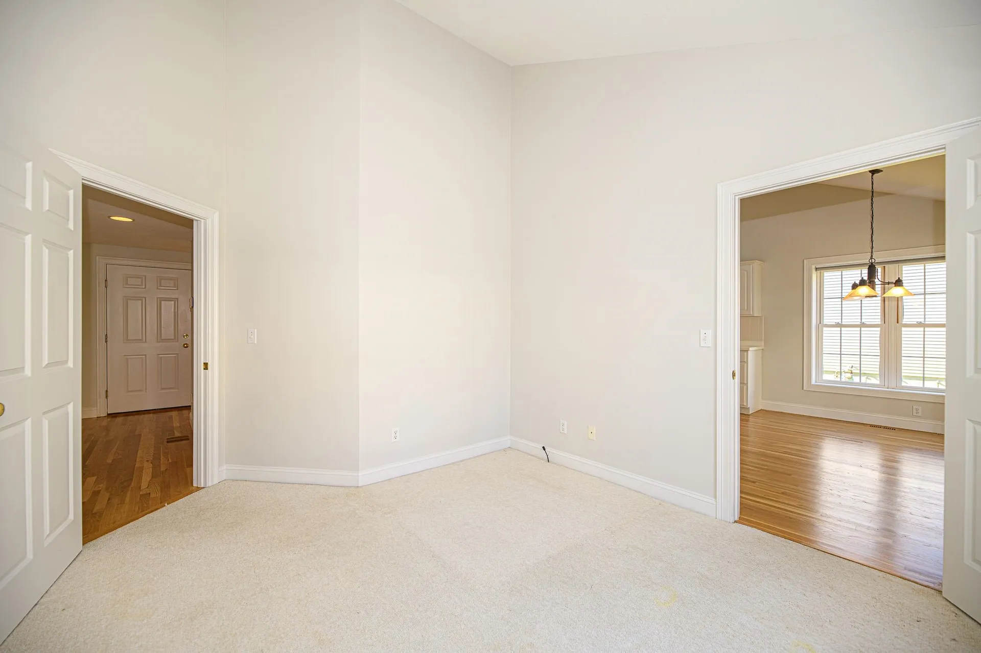 39 Hampton Meadows Hampton NH 03842