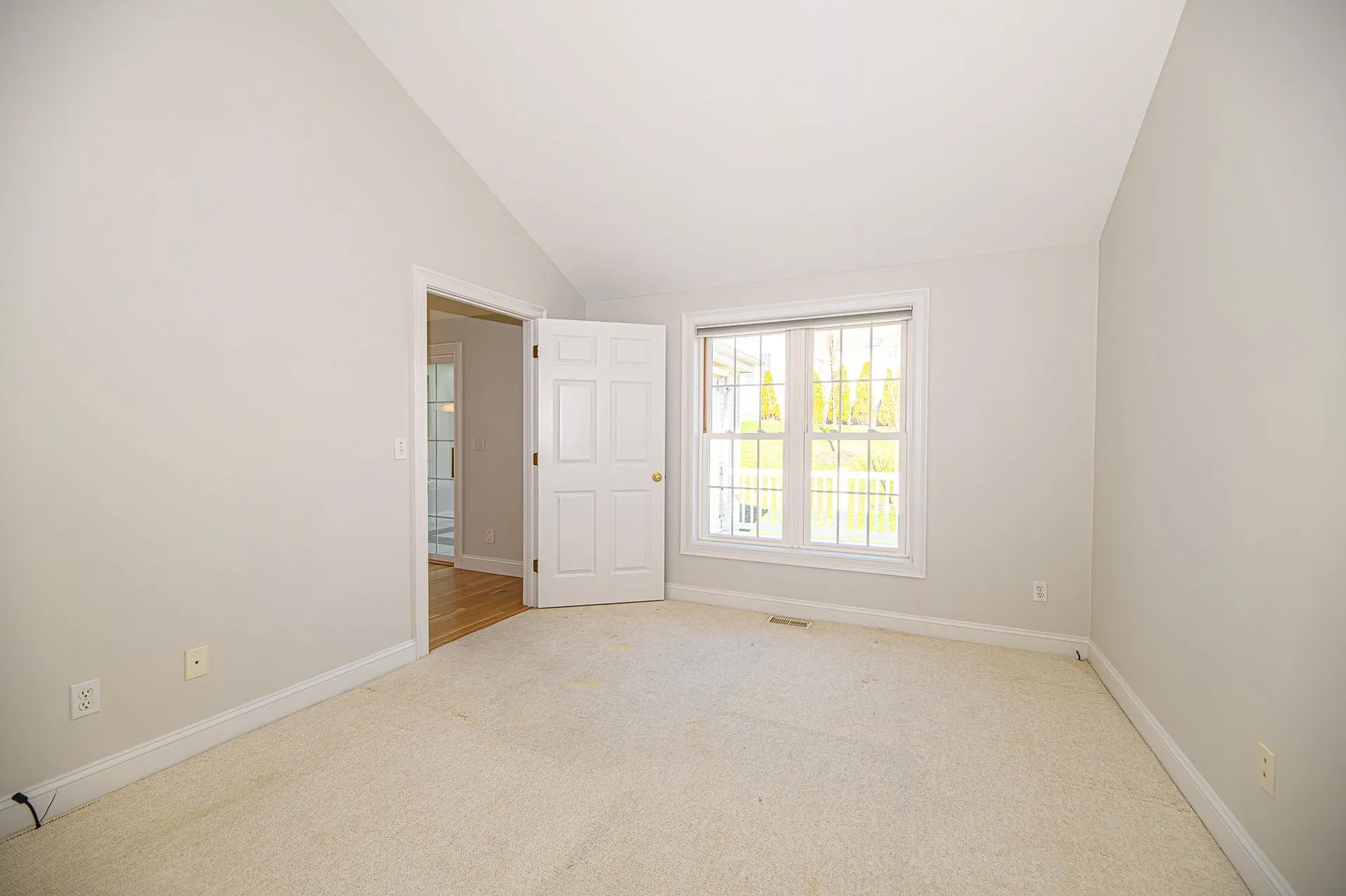 39 Hampton Meadows Hampton NH 03842